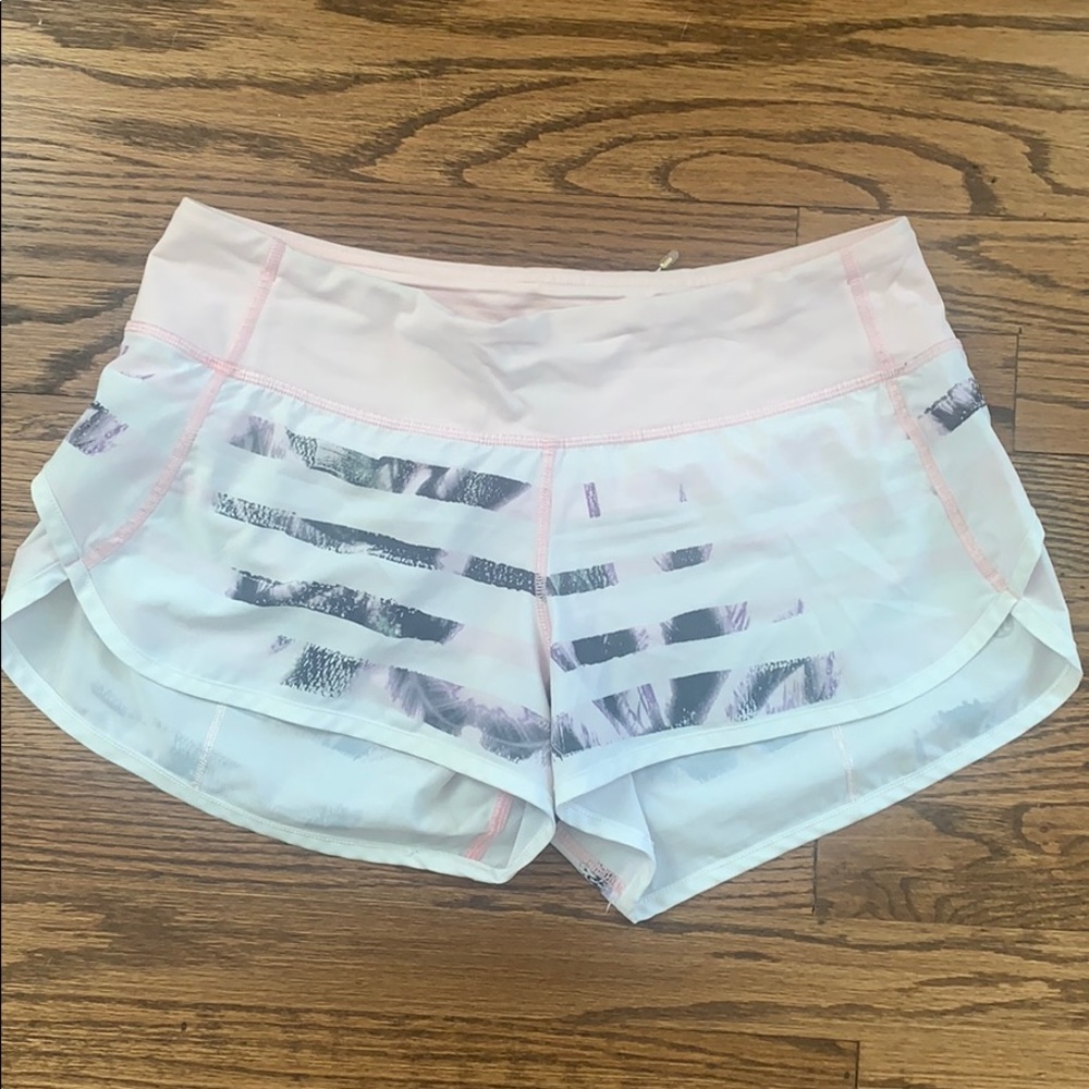 Size 6 Lululemon 2.5” Speed Up Shorts